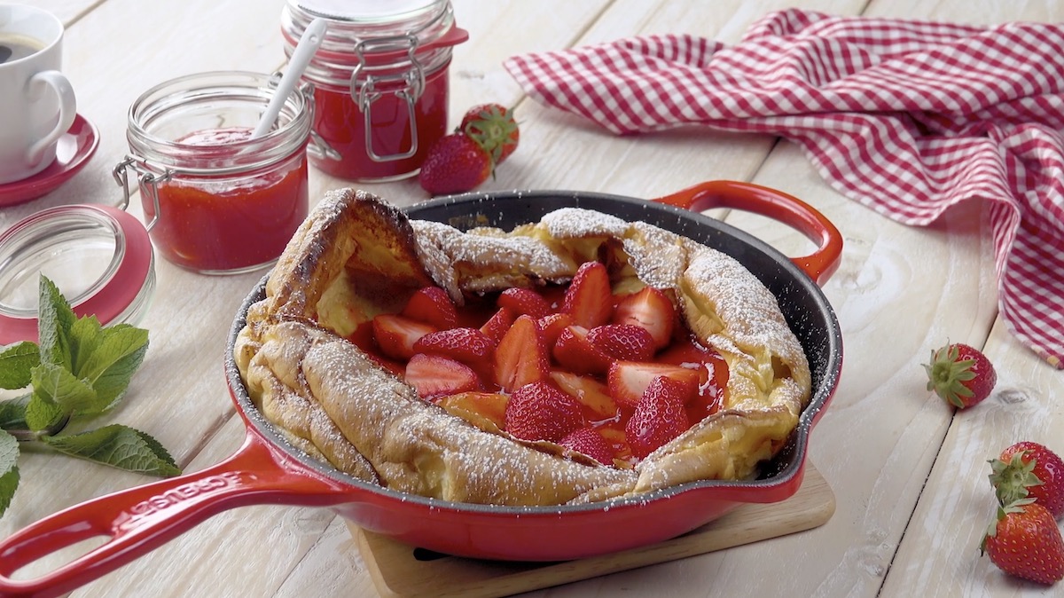 Pfannkuchen mit Erdbeeren
