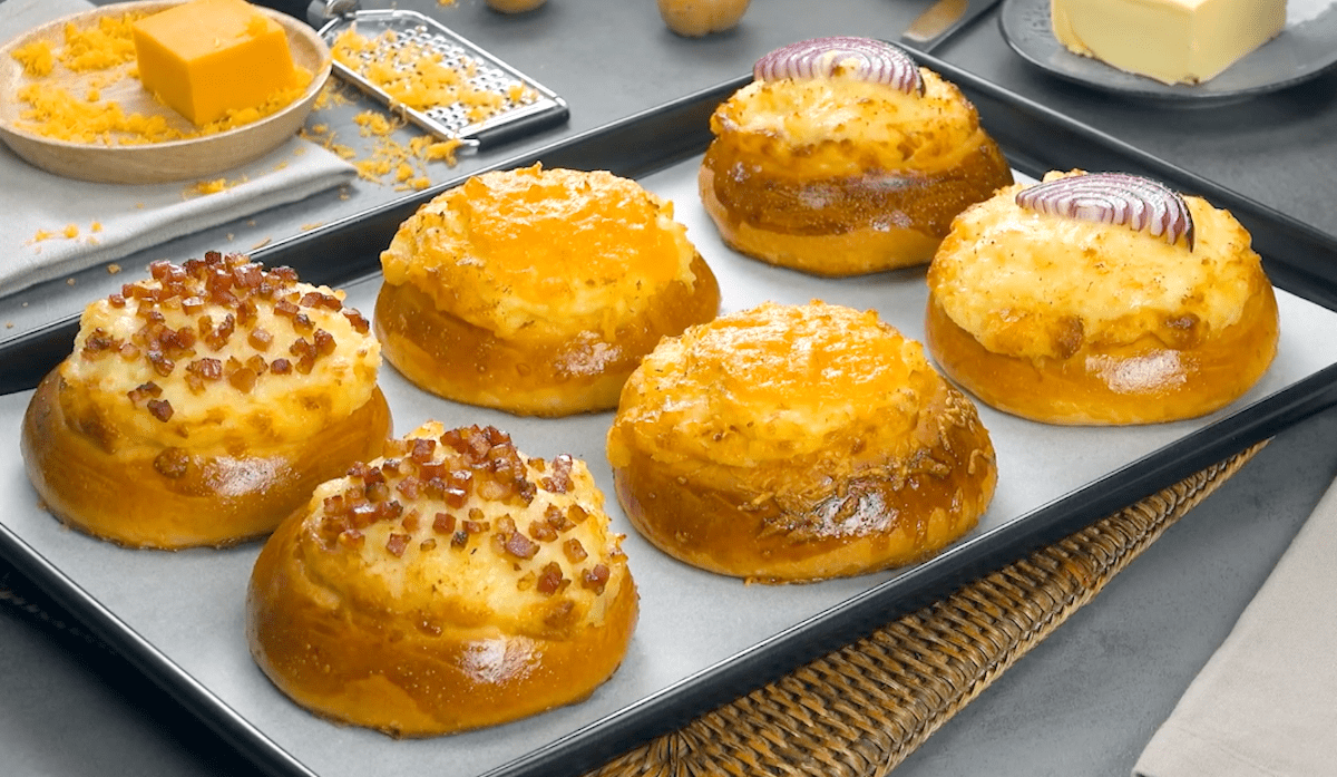 Gefüllte Teignester mit Kartoffeln, Cheddar und Bacon