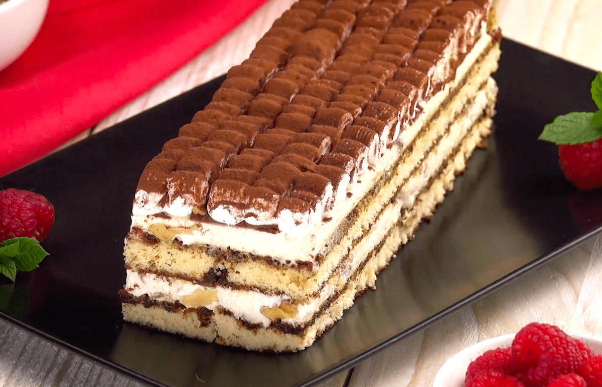 Tiramisu-Eistorte aus dem Milchkarton