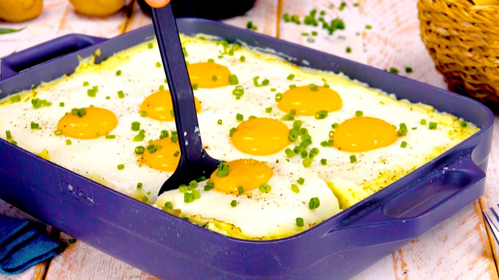 Kartoffel-Spinat-Ei-Auflauf: leichtes Abendessen aus dem Ofen
