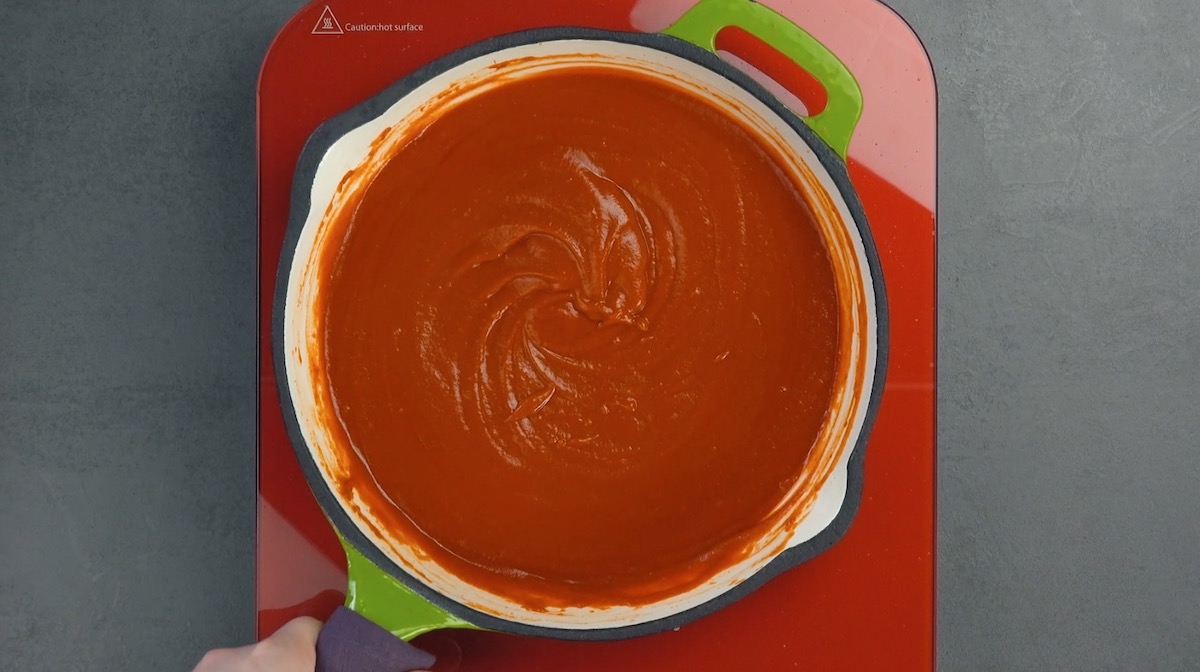 Enchilada, gefüllt mit Hackfleisch, Reis und Kidneybohnen - Leckerschmecker