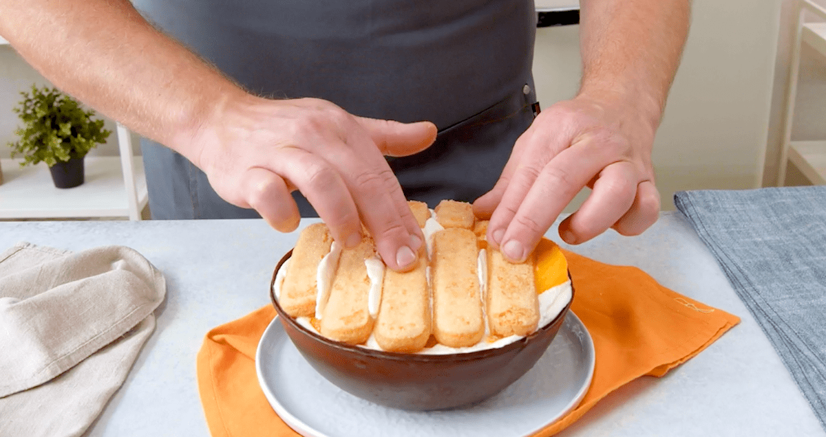Orangen-Tiramisu vor dem Kühlen