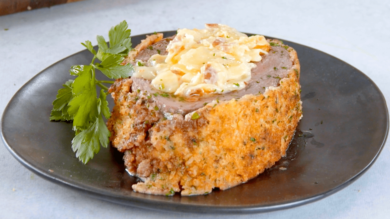 Saftiger Tafelspitz, gefüllt mit cremigem Kartoffelgratin - Leckerschmecker