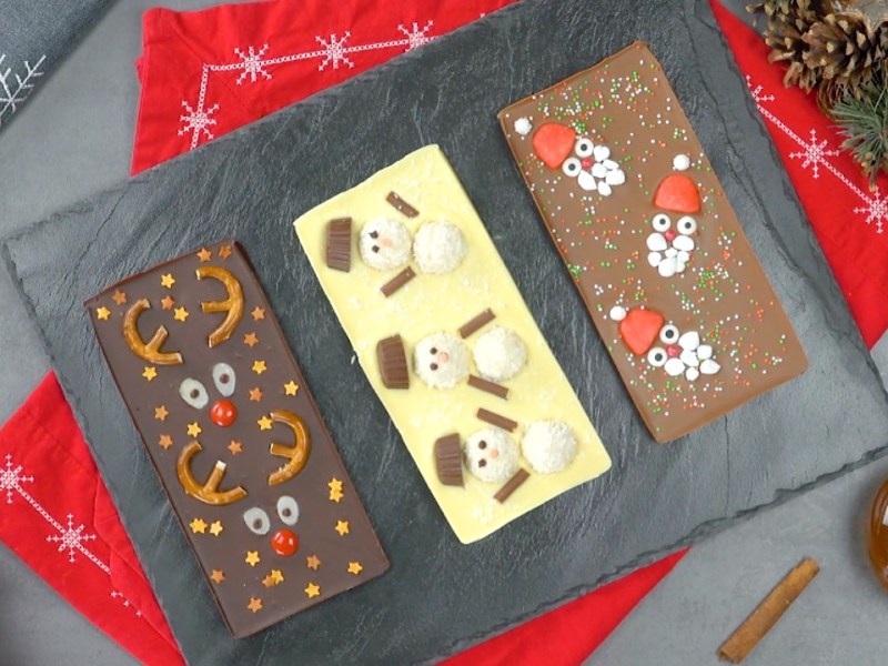 DIY-Geschenk: selbst gemachte Weihnachtsschokolade mit süßen Motiven