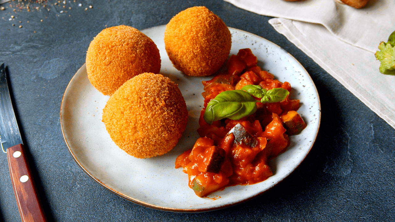 Einfaches Arancini-Rezept – so köstlich sind gefüllte Reisbällchen ...