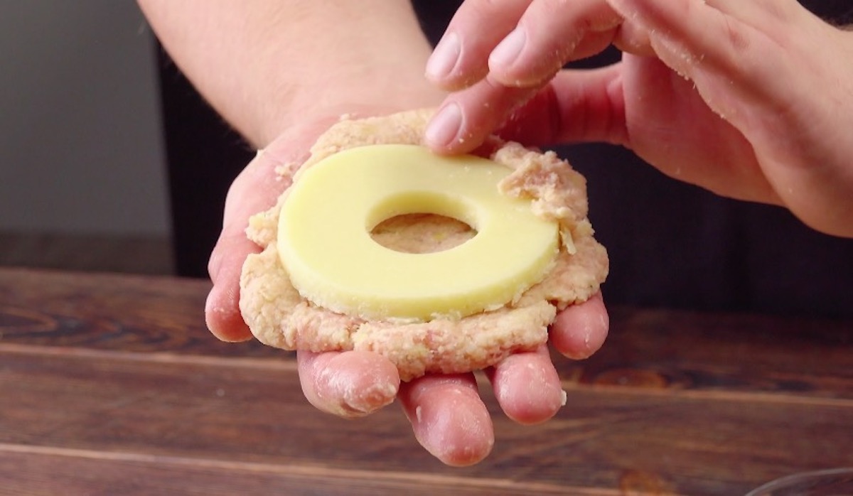 Frittierter Hähnchen-Donut - Leckerschmecker