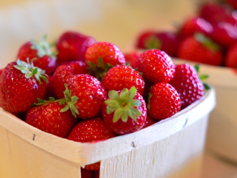 So wählst du die besten Erdbeeren aus und hältst sie lange frisch