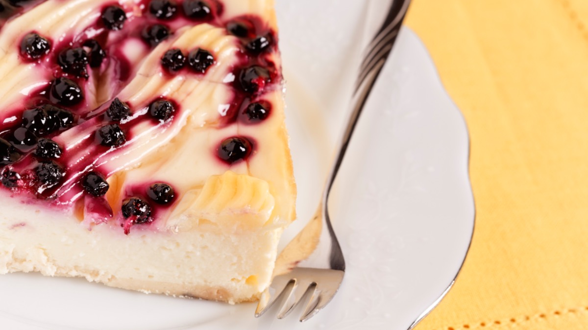 Schmandkuchen vom Blech: Omas Geheimrezept - Leckerschmecker