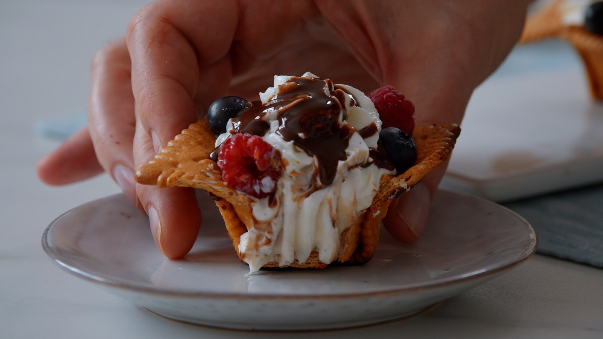 Butterkeks-Muffins mit Vanillesahne: Knusperspaß für Groß &amp; Klein ...