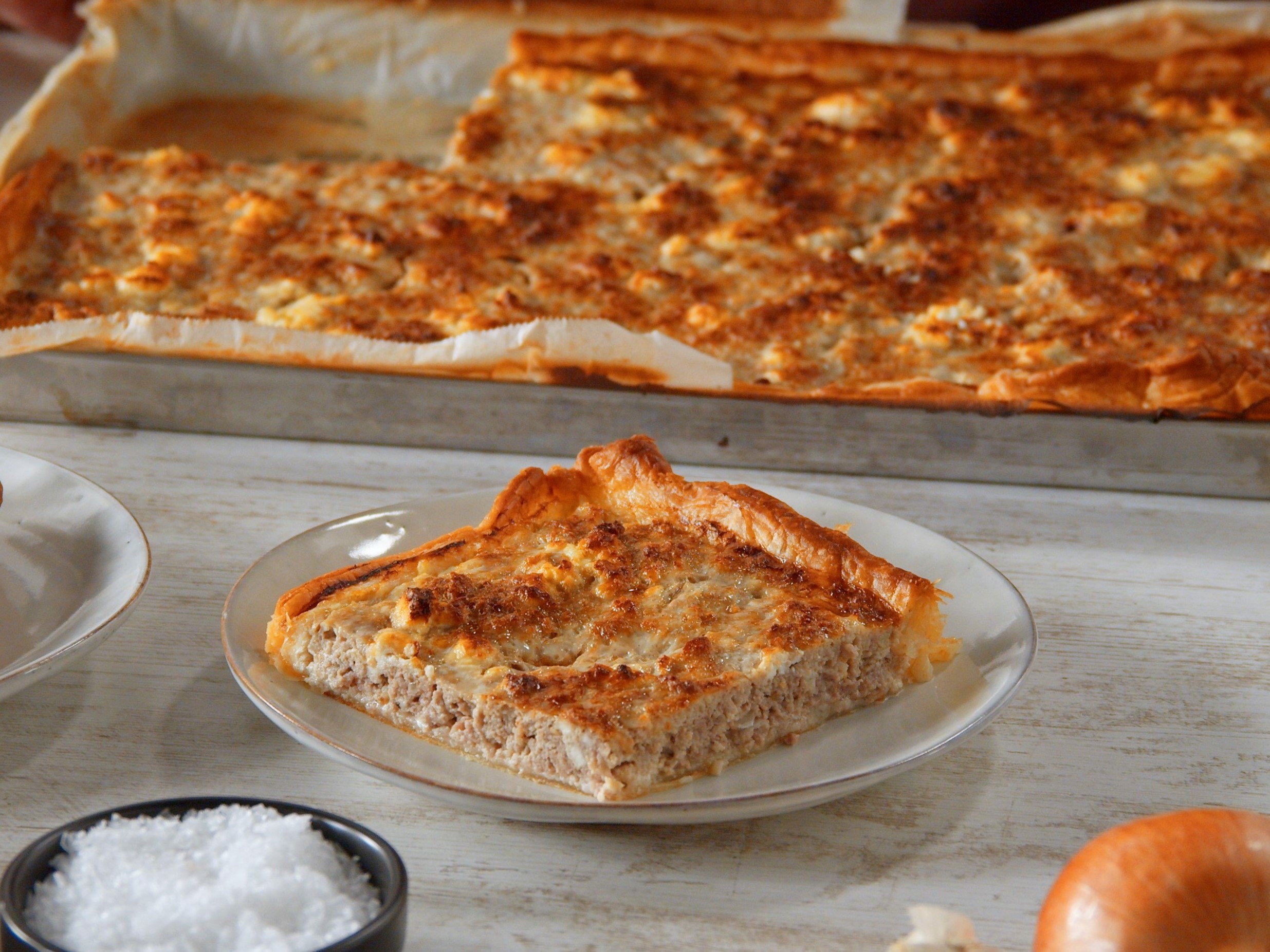 Blätterteig-Quiche mit Hackfleisch: schnelle Feierabendküche ...
