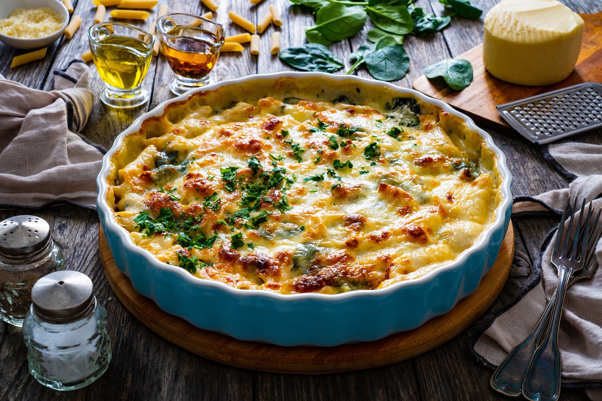 Nudelauflauf mit Feta und Spinat: Wohlfühlrezept für die Familie ...