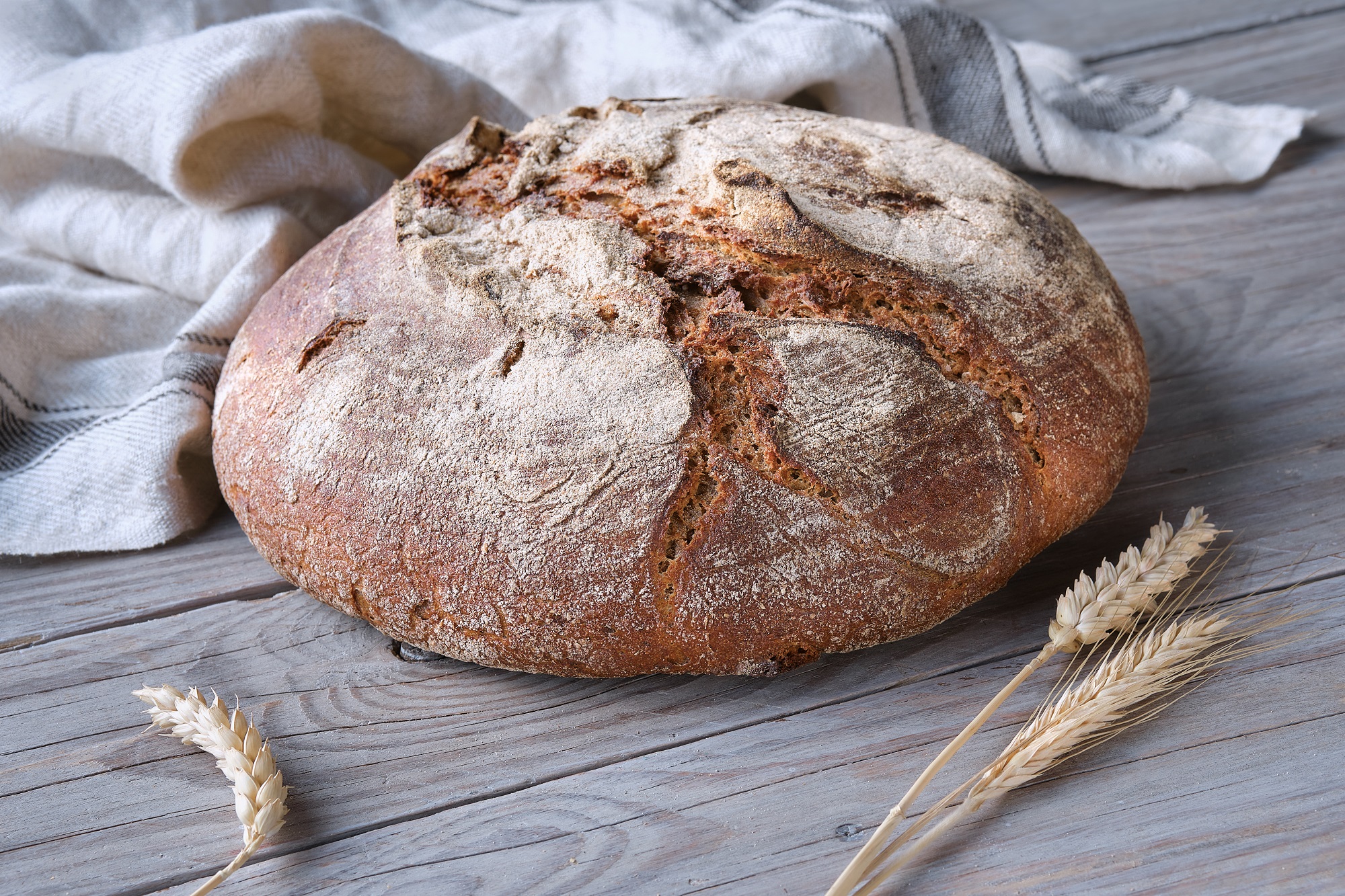 Bauernbrot: einfaches Rezept mit Hefe - Leckerschmecker