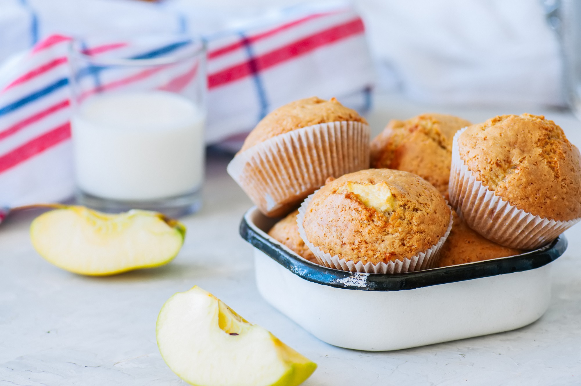 Apfel-Muffins ohne Zucker - Leckerschmecker