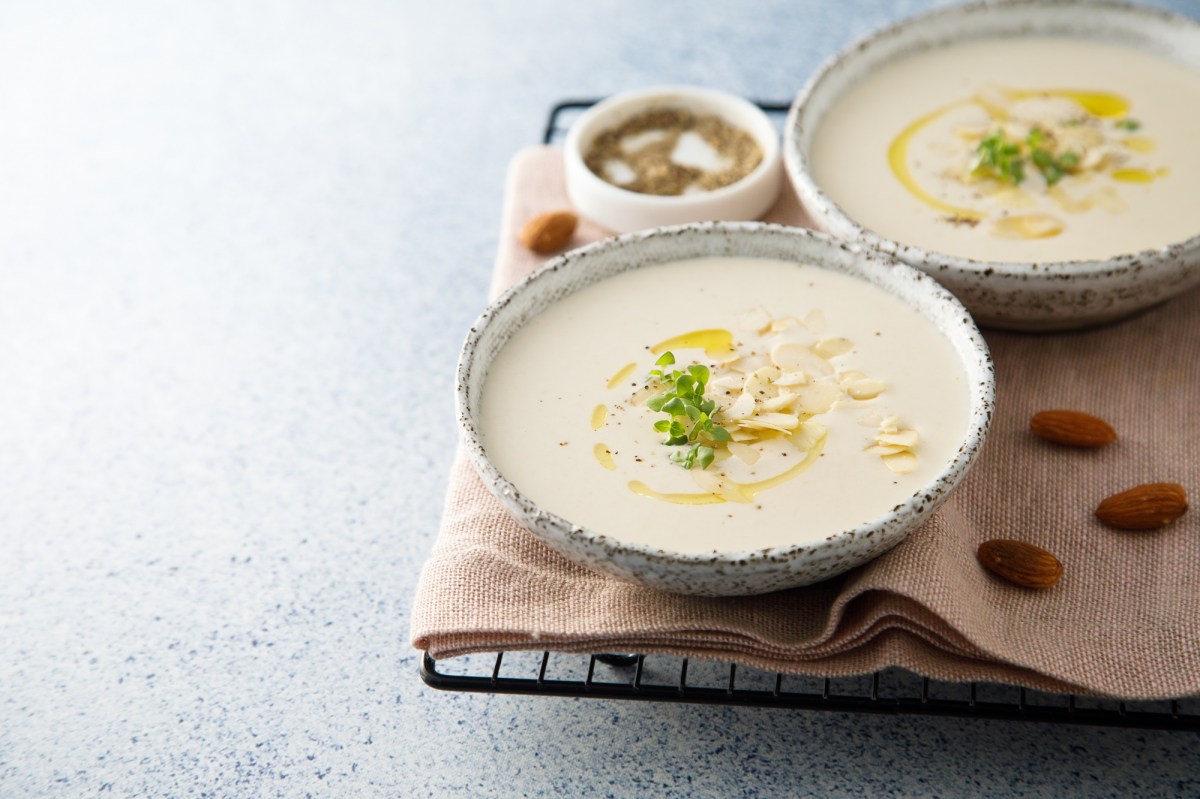 Spanische Mandelsuppe: erfrischender Genuss an heißen Tagen ...