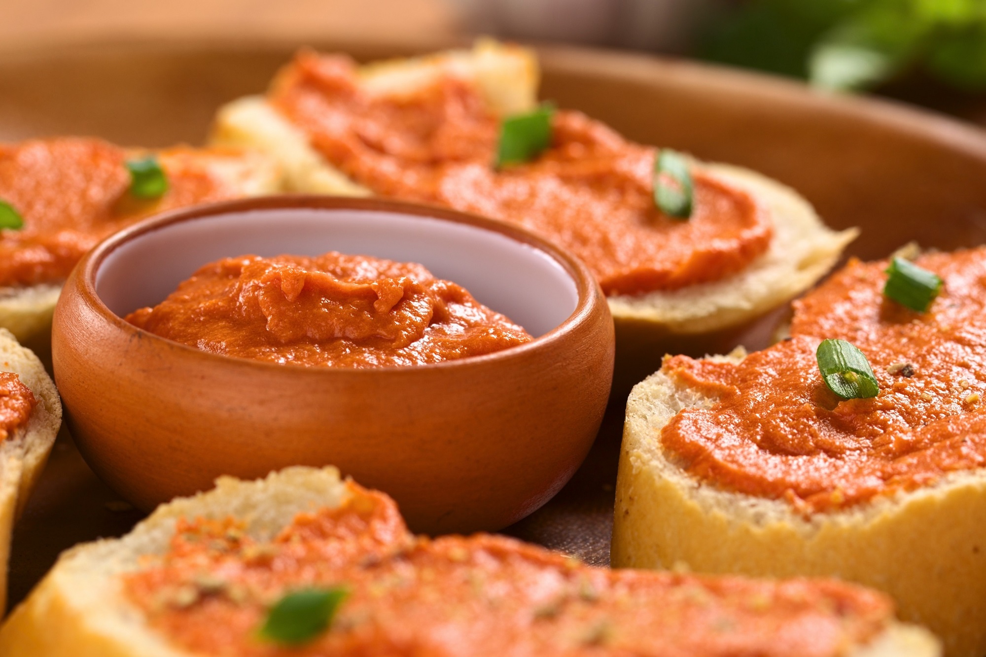 Tomatenbutter selber machen: 10-Minuten-Rezept - Leckerschmecker