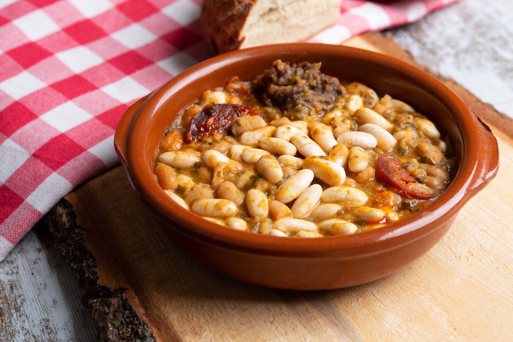 Cocido montañés: Dieser spanische Bohneneintopf hat es in sich ...
