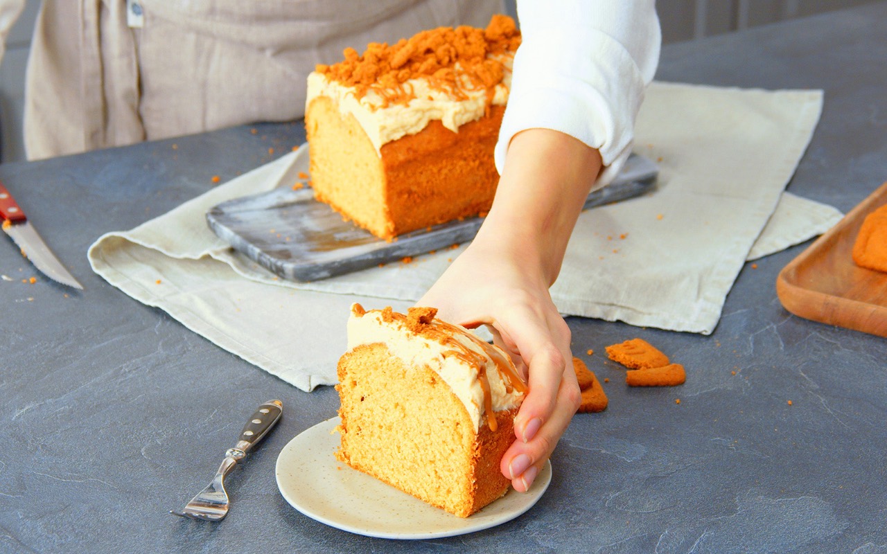 Lotus-Kuchen aus der Kastenform: leckerer Karamellkuchen - Leckerschmecker