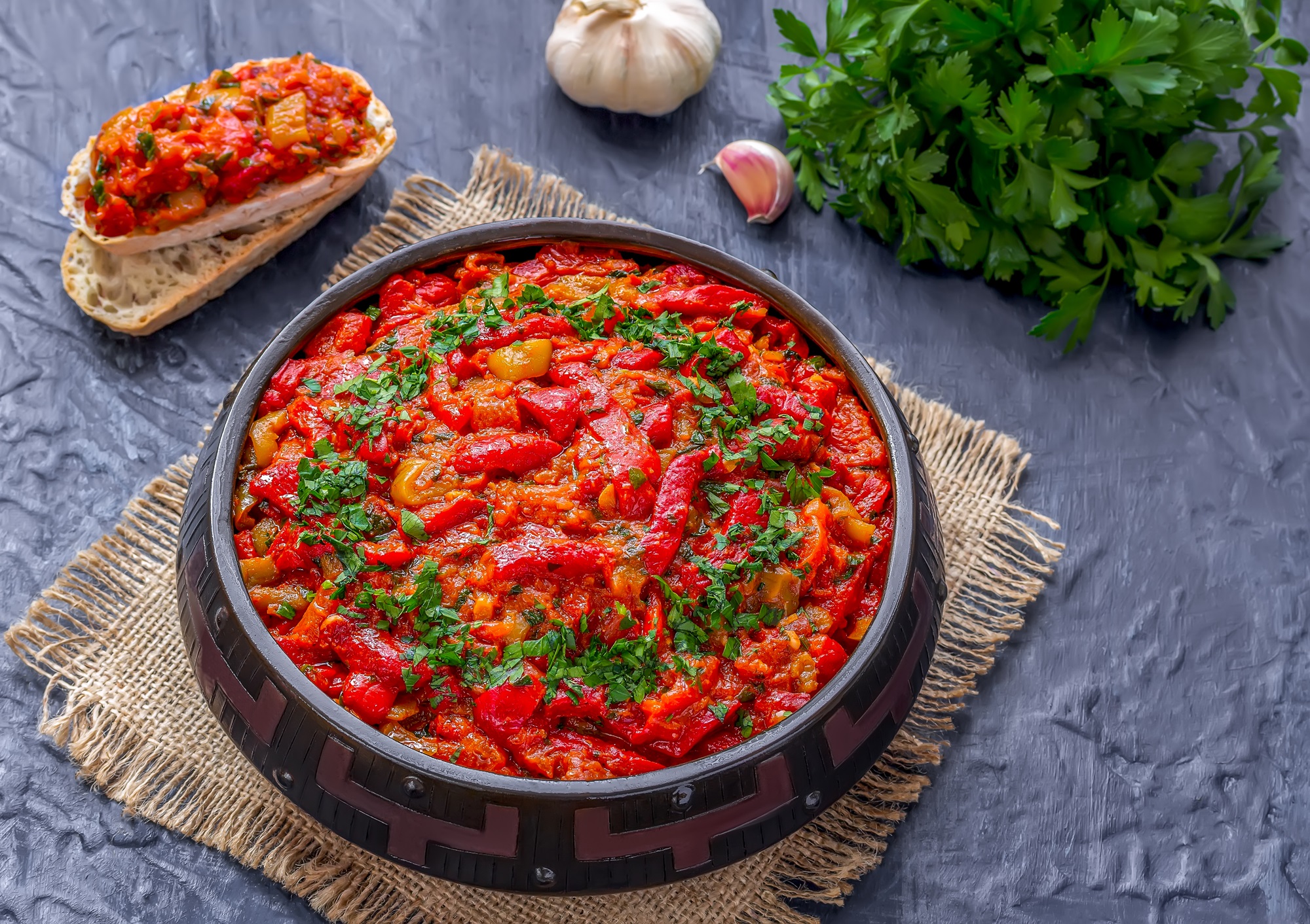 Taktouka: marokkanischer Tomaten-Paprika-Aufstrich - Leckerschmecker