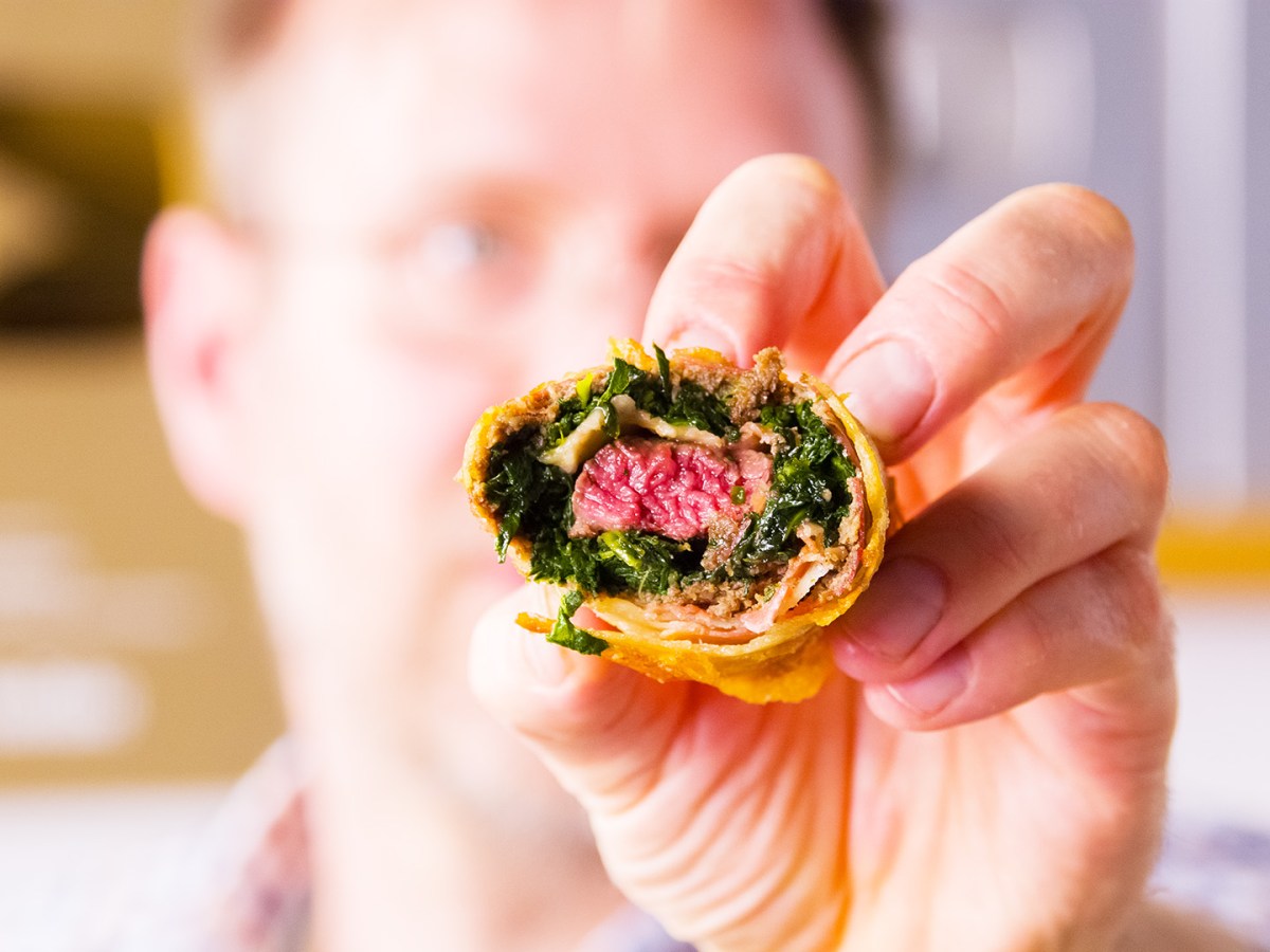 Fusion Kitchen der anderen Art: Beef Wellington Frühlingsrollen musst du probieren