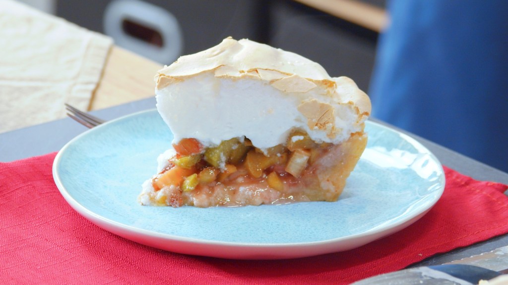 Rhabarbertarte mit Baiser: fruchtig, süß & unwiderstehlich