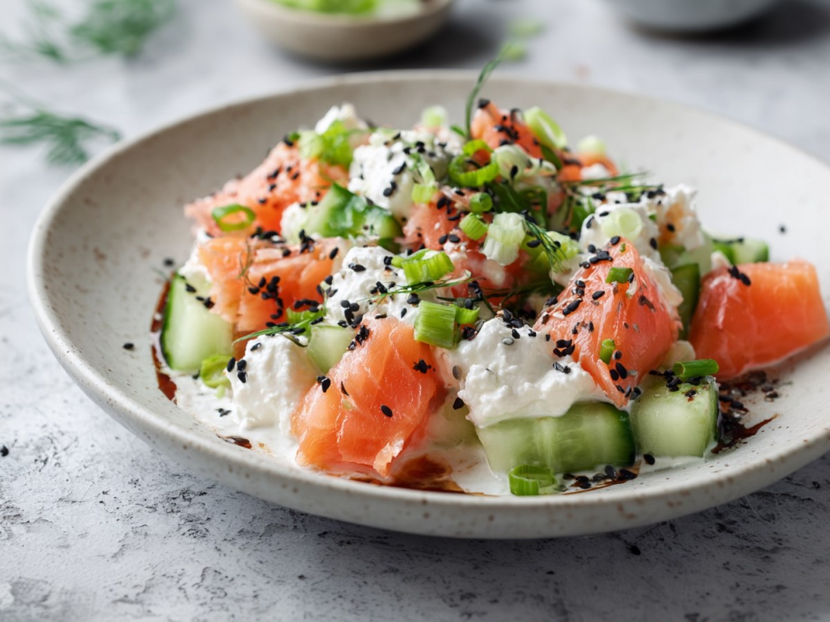 Ein bisschen Sushi, ein bisschen Salat: perfekt kombiniert