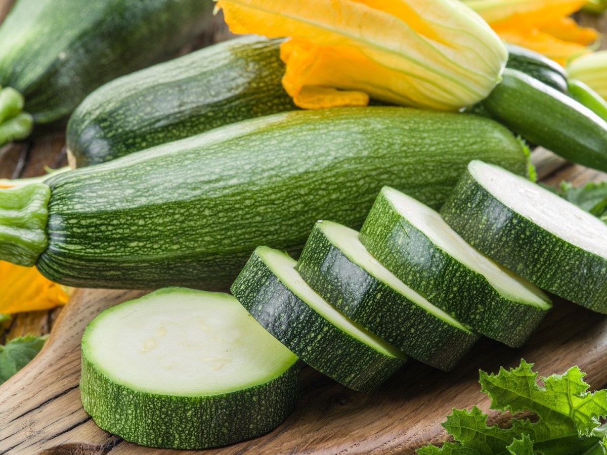 Warenkunde Zucchini: vielseitiges Sommergemüse